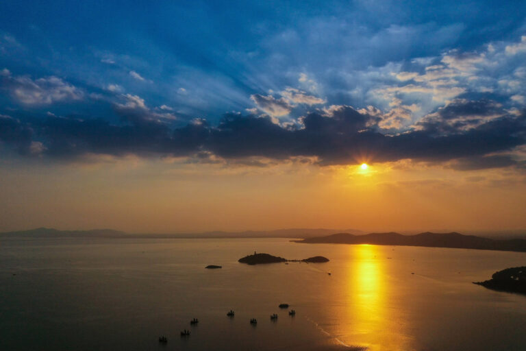 Xi Jiannan - Aerial-photography-of-the-beautiful-Wuxi-4